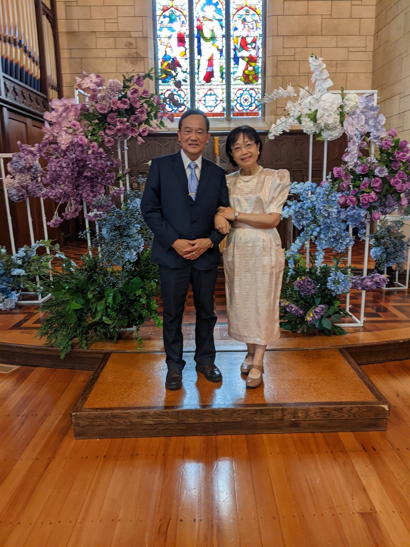 恩典三十，愛中同行
